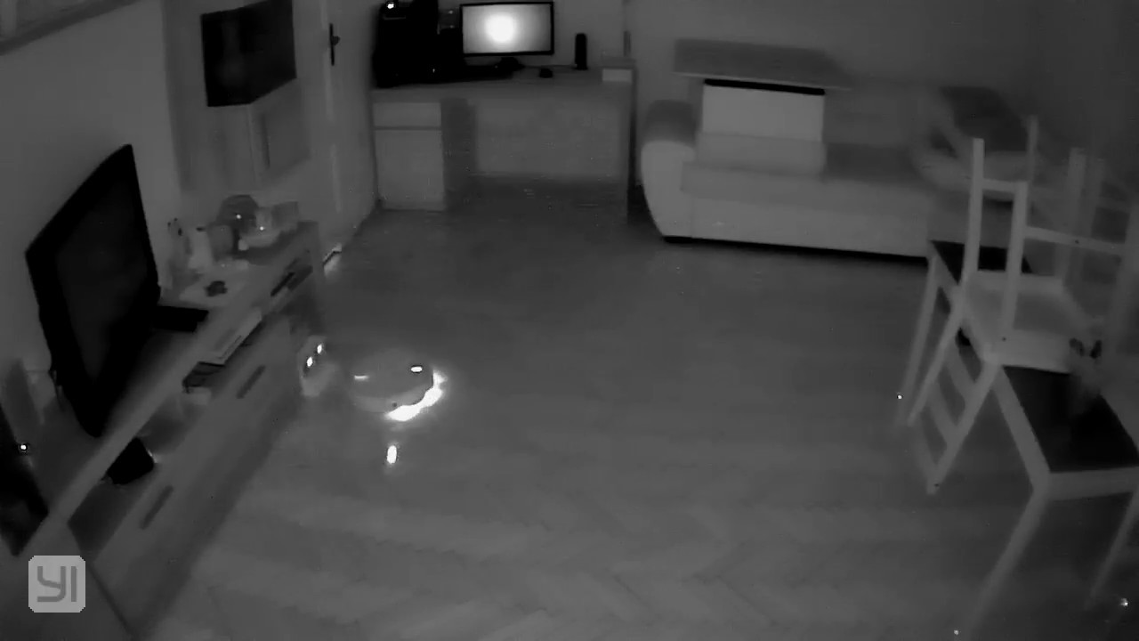 Xiaomi Mi Robot Vacuum (1st gen.) as you never seen before (Infra Led Night Cam) from GEARBEST