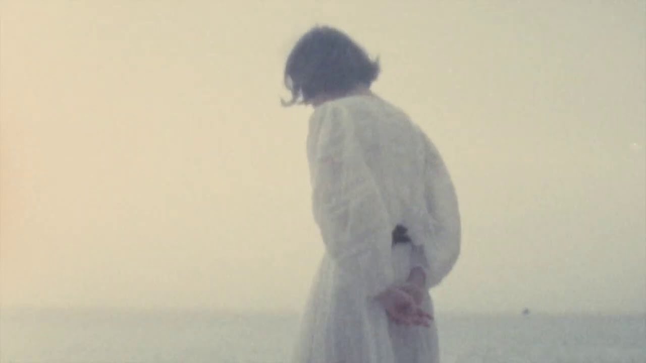 Ghostly Kisses - J'ai demand&eacute; &agrave; la lune ft. Louis-&Eacute;tienne Santais