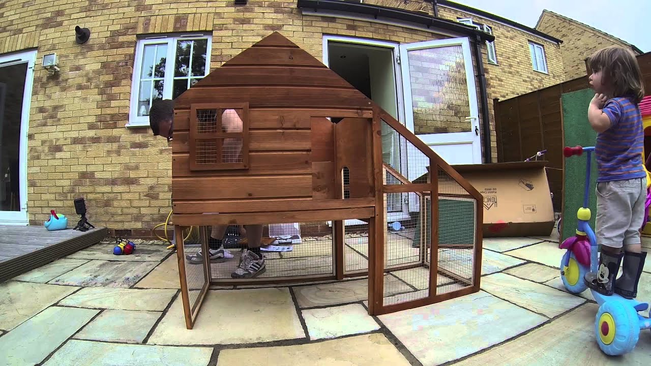 Outdoor Guinea Pig Hutch Construction - Timelapse