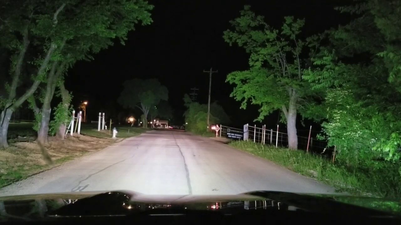 Светодиодная балка Nilight 20 дюймов на Ford Ranger 2019 года выпуска.