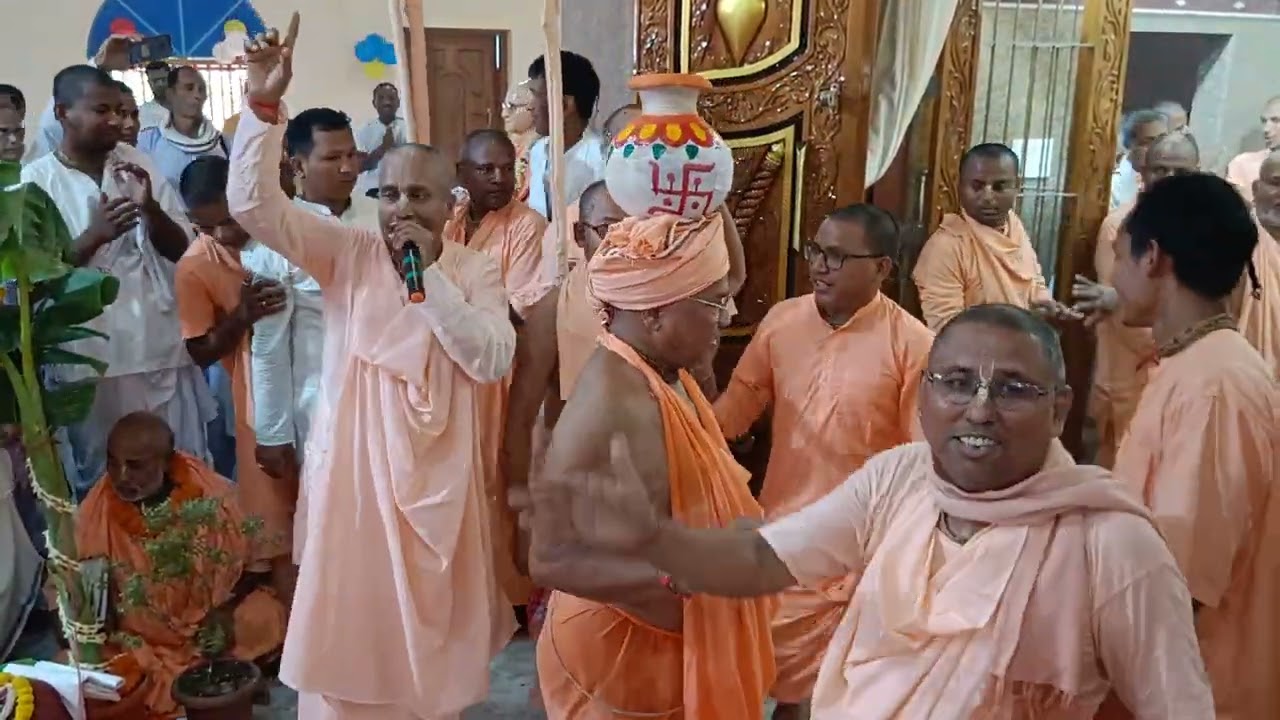 The joy of the saints after the establishment of Sri Vigraha in the Sri Uttarbanga Gaudiya Math