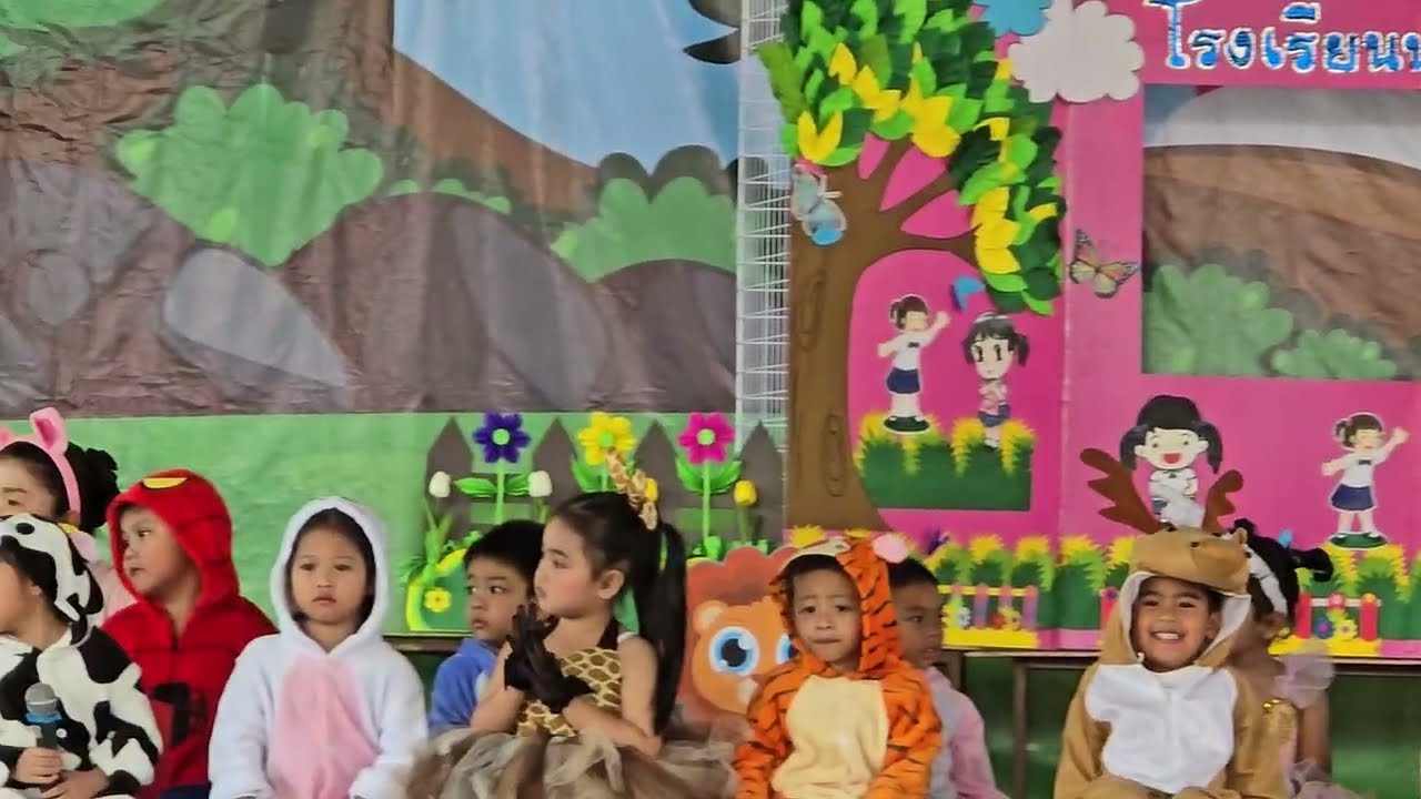 อนุบาลปีที่ 1/2 เรื่อง เจ้าหมูจอมเหม็น โดยโรงเรียนอินทารามวิทยา