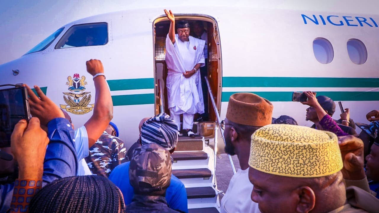 Homecoming: SGF George Akume arrives in Benue State