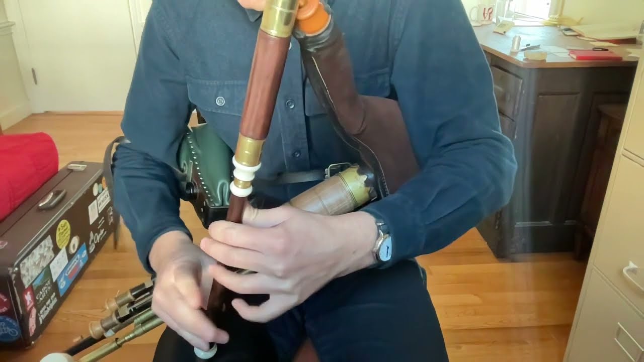 'The Sunny Banks' played on Woodson Uilleann Pipes