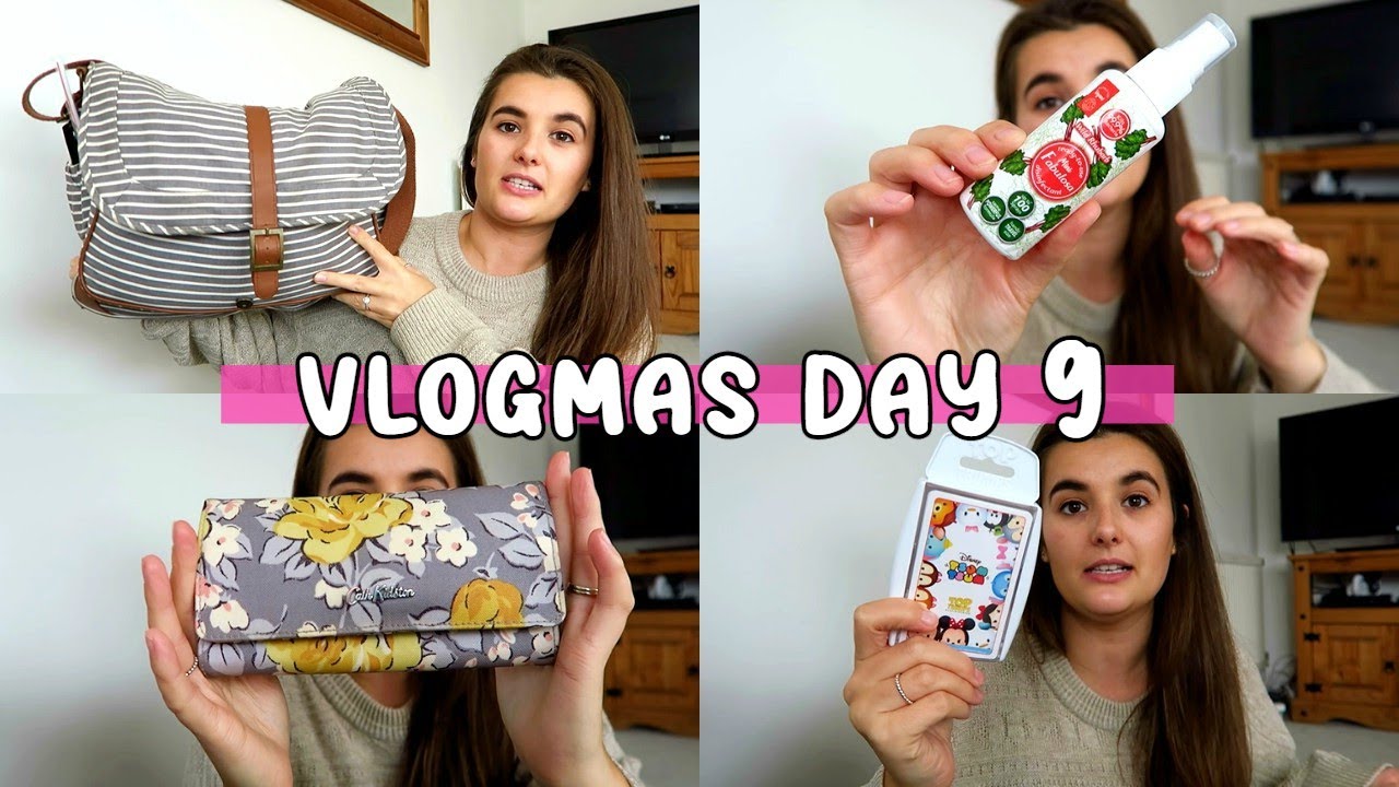 What's In My Baby Changing Bag? | VLOGMAS