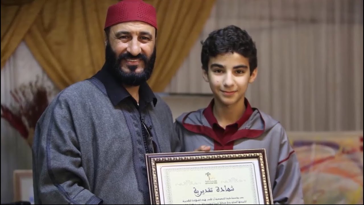 استضافة الشيخ عبدالعزيز الكرعاني بمدرستي طيبة - ما تيسر من سورة النحل