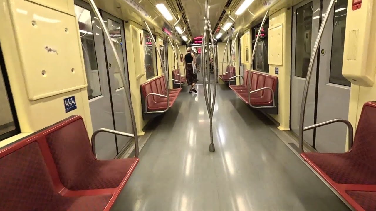 Budapest Metro M2 Ride - D&eacute;li p&aacute;lyaudvar to Sz&eacute;ll K&aacute;lm&aacute;n t&eacute;r | Hungary | 09/08/24