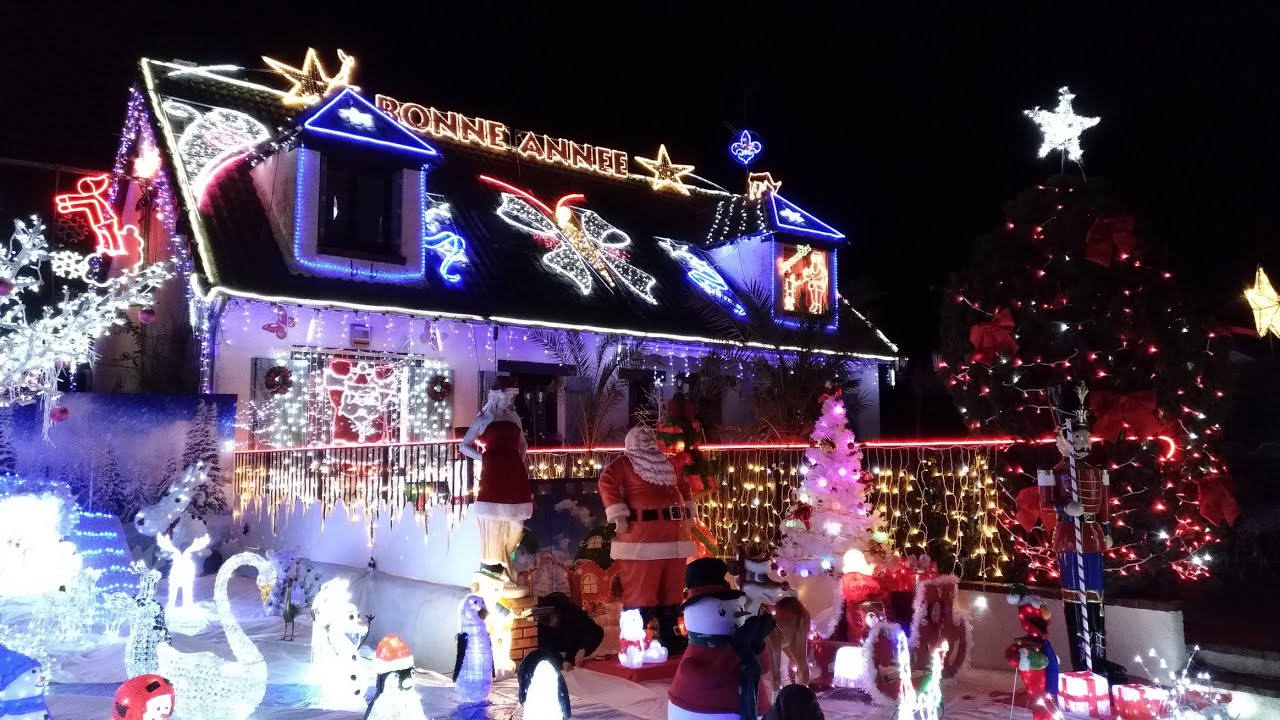 Maison illuminée Noël 2018 à Brezolles