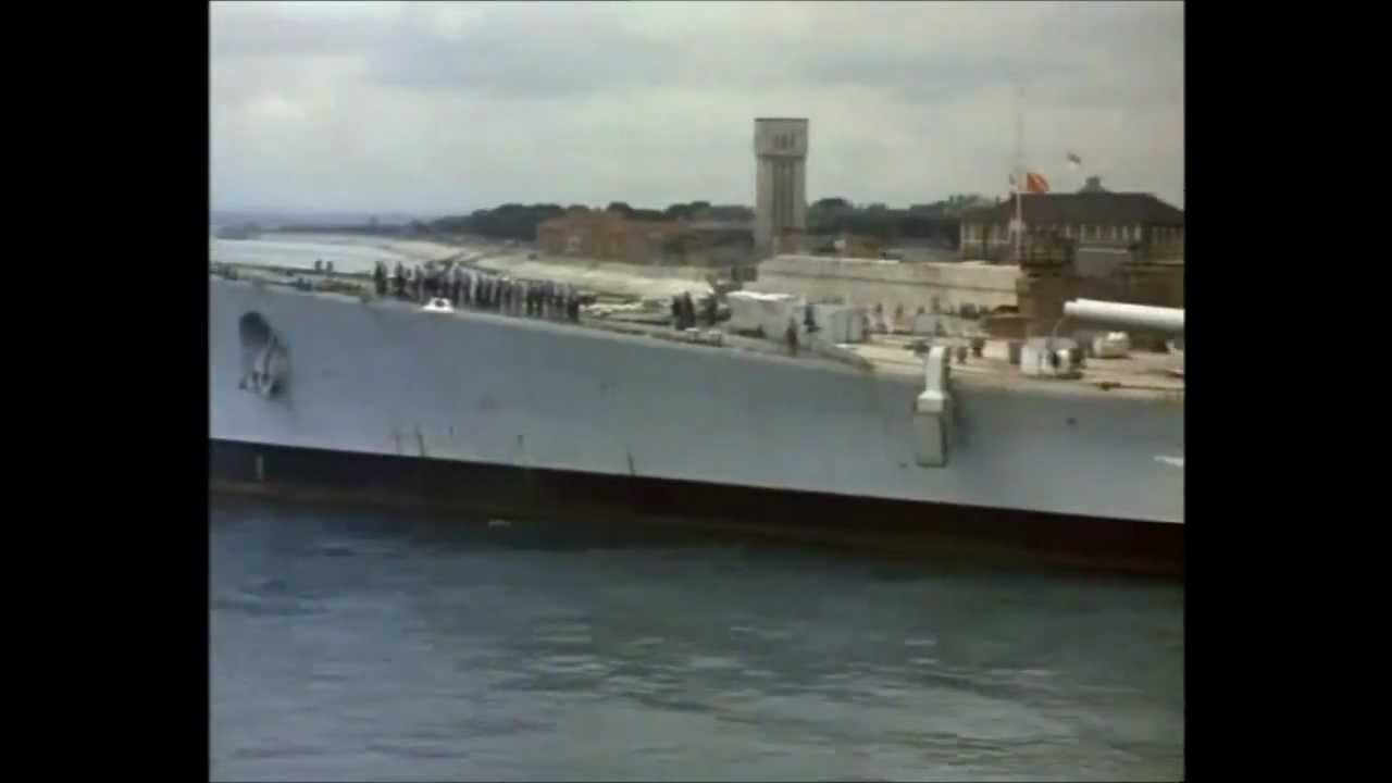 HMS Vanguard run aground on way to breakers 1960