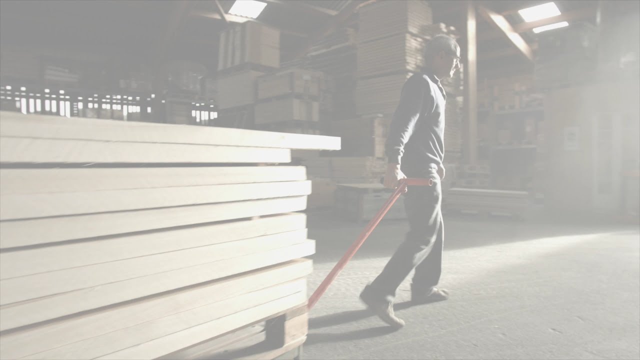 Trauffer Holzspielwaren Produktionsfilm - Vom Holzbrett zur Holzkuh