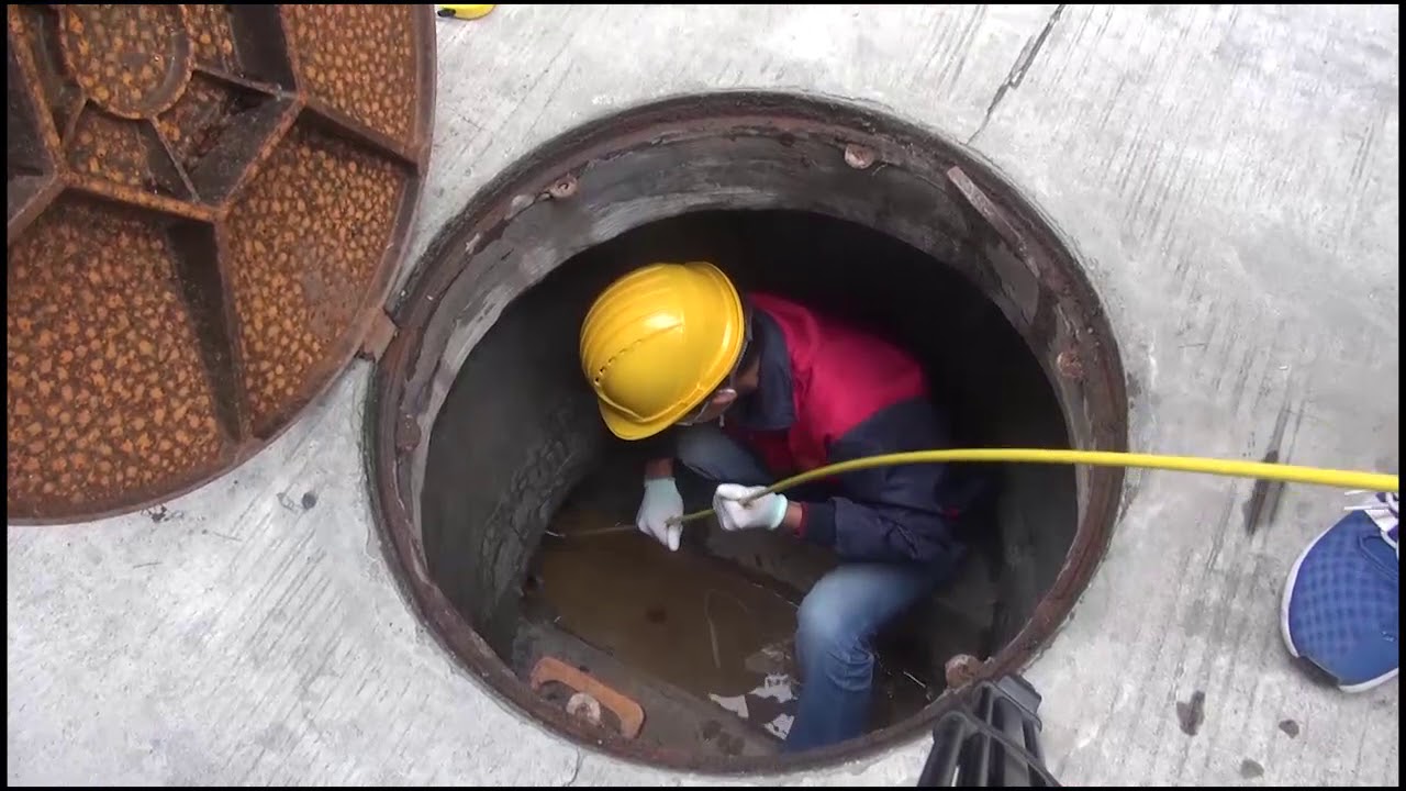If you want to operate this pipeline camera yourself, then watch this video.