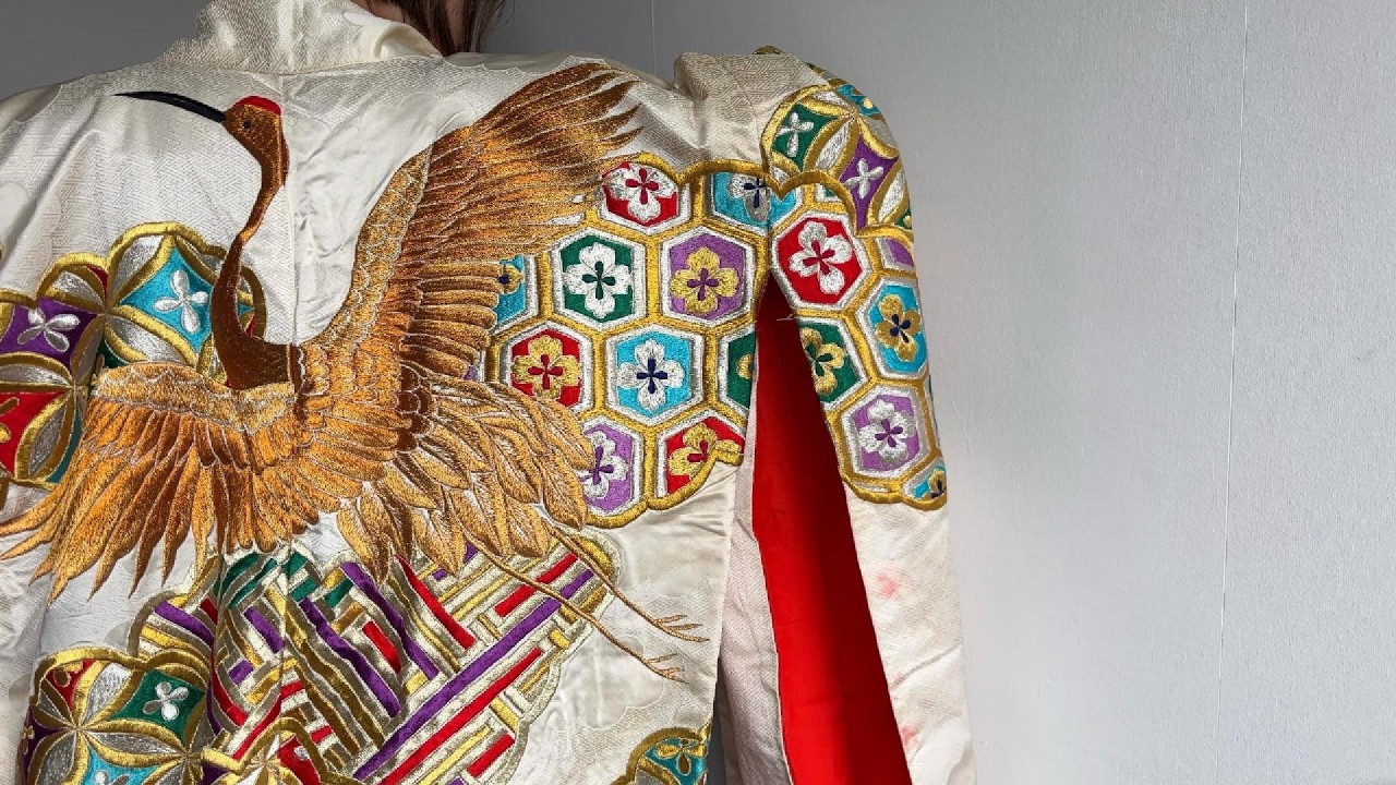 Why Japanese People Throw Away Beautiful Kimonos? Here's Why
