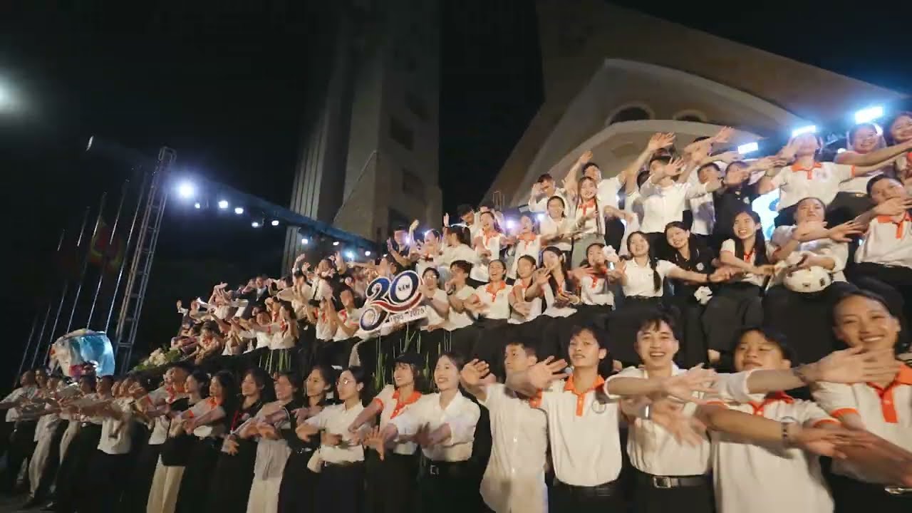Nhìn Lại Chương Trình 30 năm Thành lập Hội SVCG Vinh