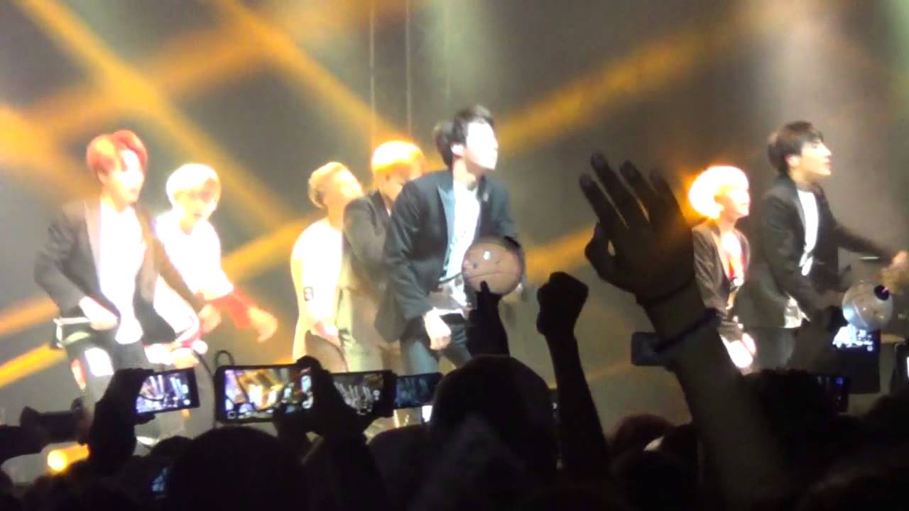BTS  Boy In Luv  /MÉXICO 29/07/15
