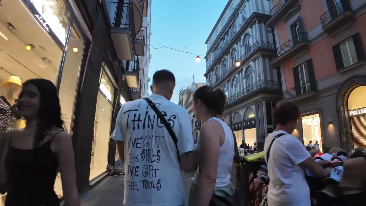 Naples at Night part 2 | Silent Walking Tour in 4K 🚶🇮🇹 No Commentary