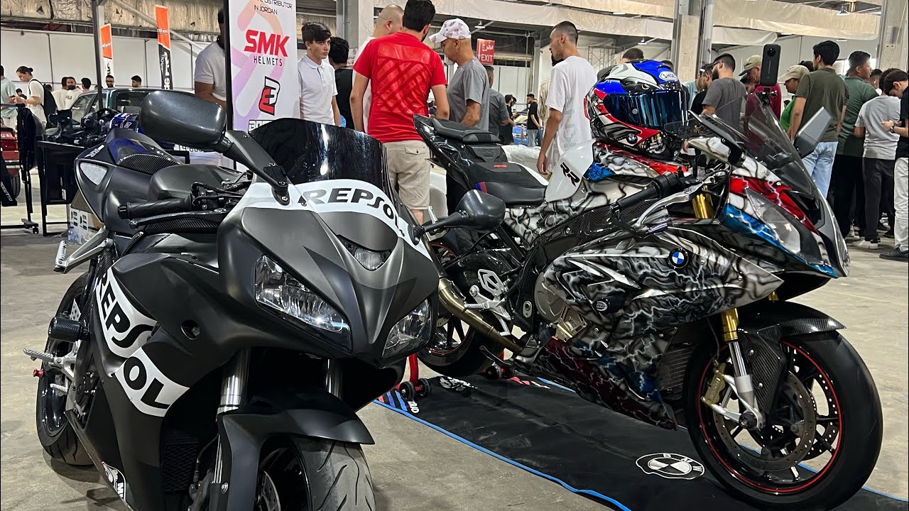 تجمع سيارات و دراجات في الأردن