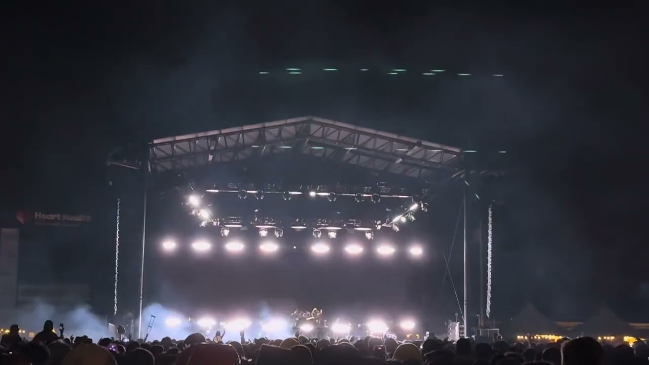 SLANDER & TRIVECTA  A BETTER WORLD (Live)