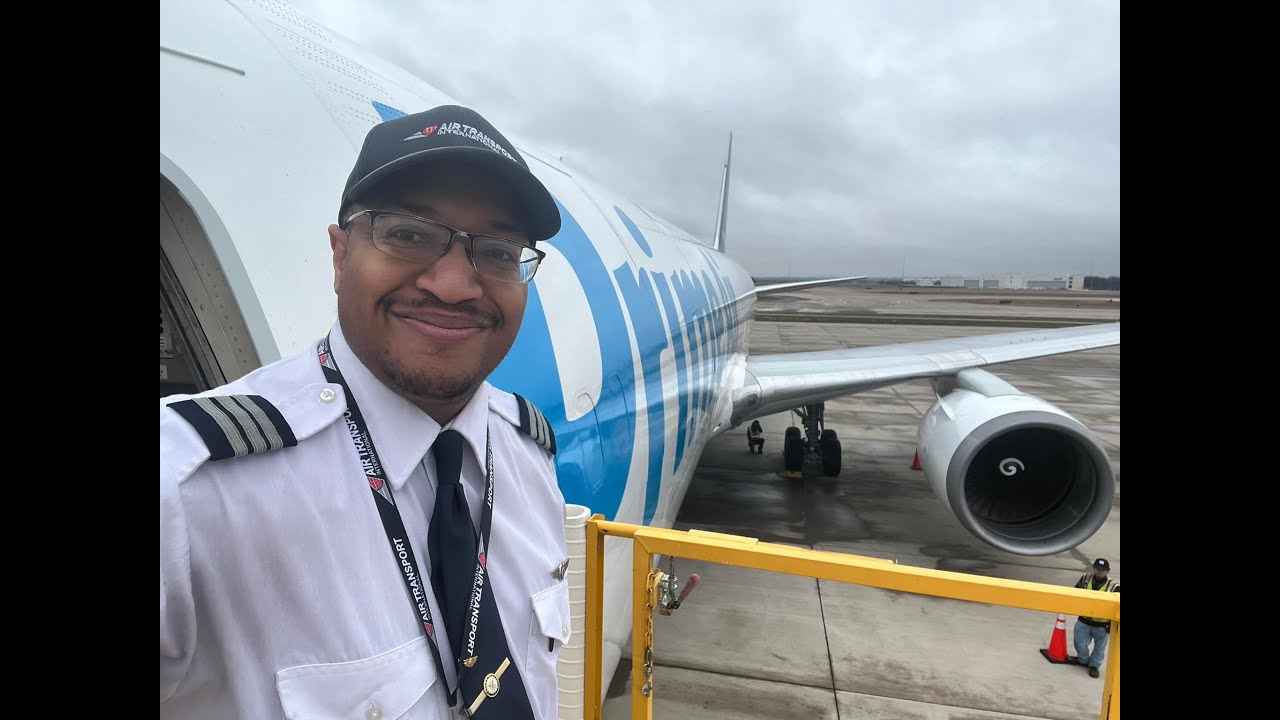 How to find those first pilot jobs.