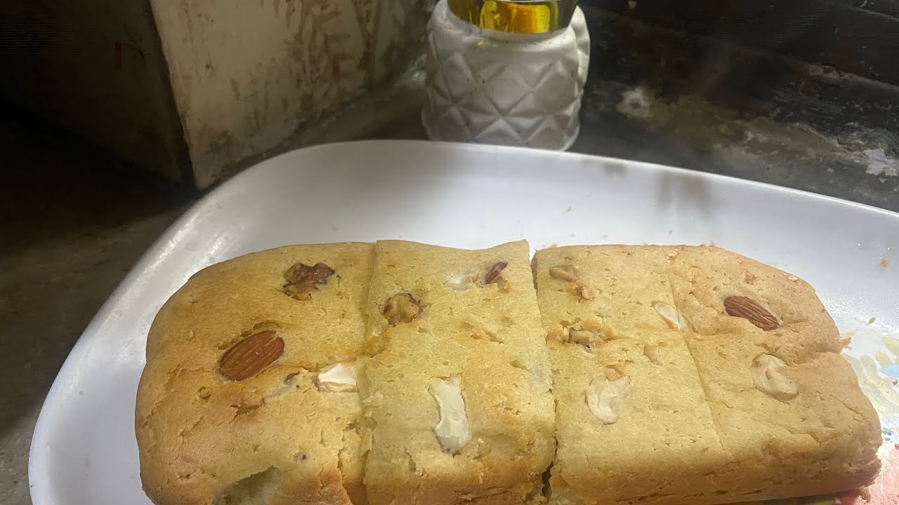 New mould#ma banaya#vanila #cake