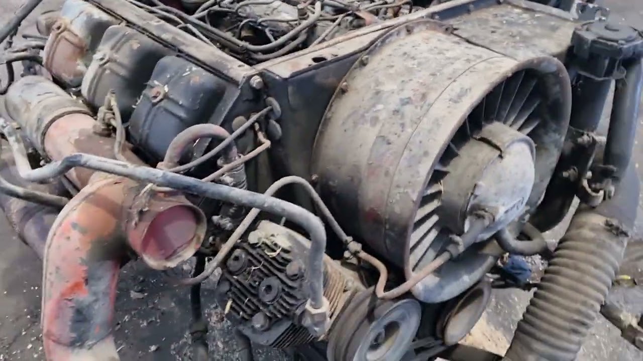DEUTZ F6L413 ENGINE
