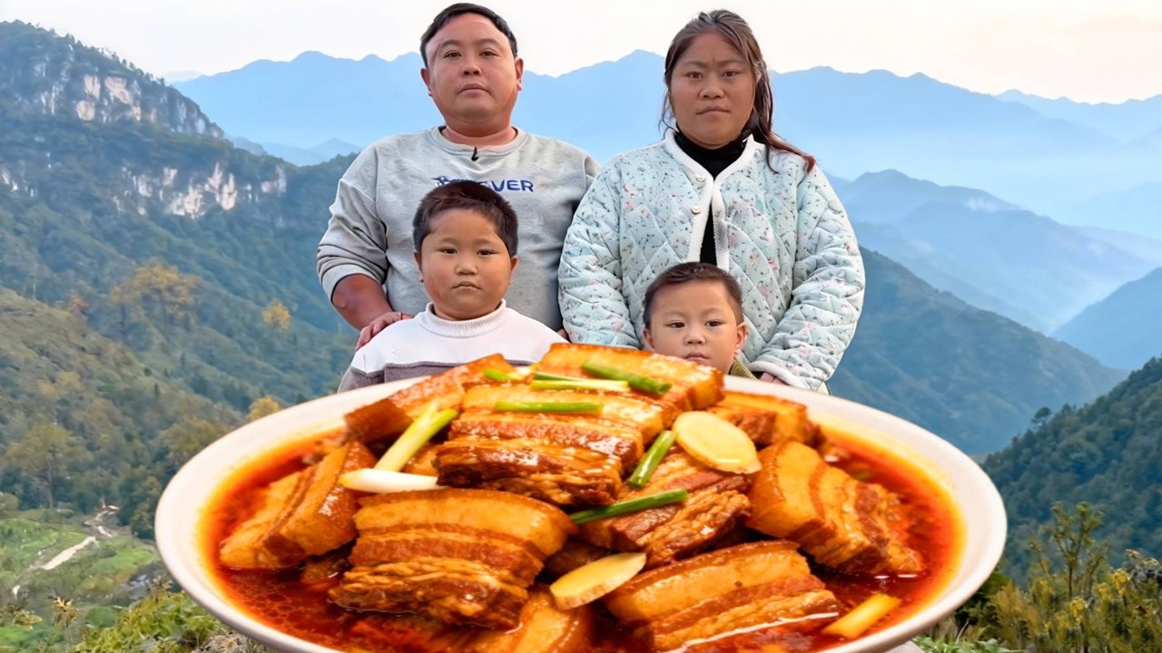 懂事儿子体谅爸爸干活辛苦，那晒好的天麻泡水给爸爸喝，还会帮爸爸洗菜！#亲子 #萌娃 #美食 #农村