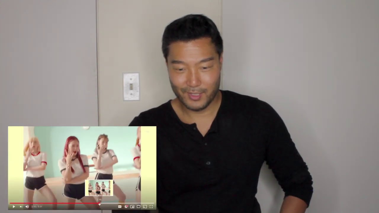 Film Director gets dangerous with Red Velvet's 