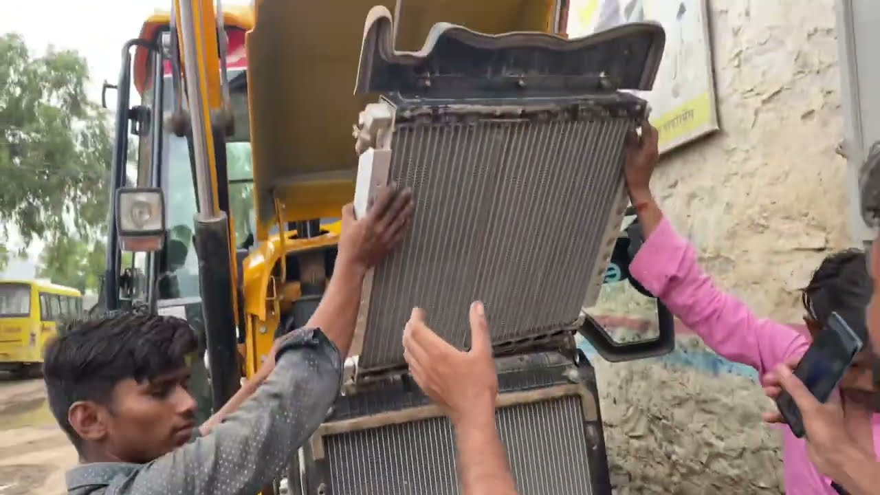 Jcb 3dx ka radiator kese khole || how to open jcb 3dx ‘s radiator || engine service || @Jcbindia