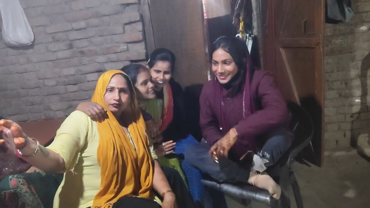 खुशबू रानी रीना यादव निशा सरोज कुसुम पटेल हमारी बेटी के बर्थडे में आए थे दोस्तों ब्लू वीडियो