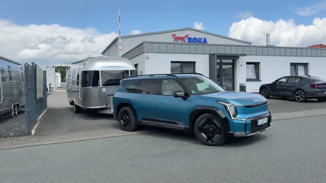 Zugfahrzeugtest KIA EV9 mit Airstream Bambi 22 - Kann der KIA EV9 einen Airstream Wohnwagen ziehen ?