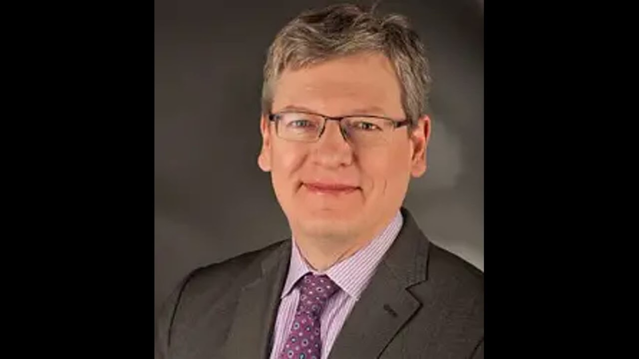 Az összesből 56: Andor László