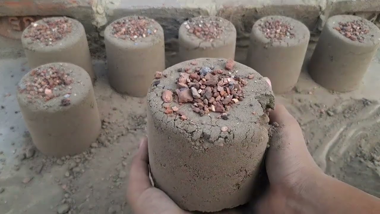 This is Extremely soft Muddy texture Mugs Mazadar crumbling So satisfied relaxing