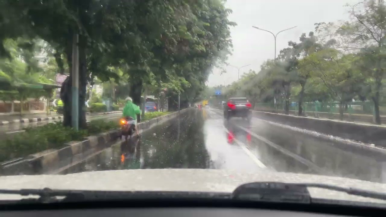Lalin PULOGADUNG ke SENEN n KRAMAT RAYA Minggu pagi seperti apa ..
