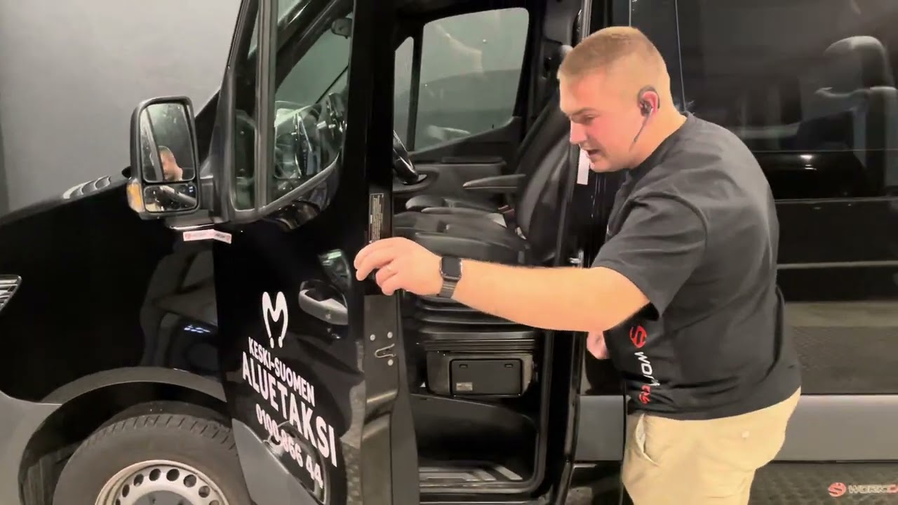 Work Cars Jyväskylä // MB Sprinter 317 Esteetön taksi 2024vm 35tkm