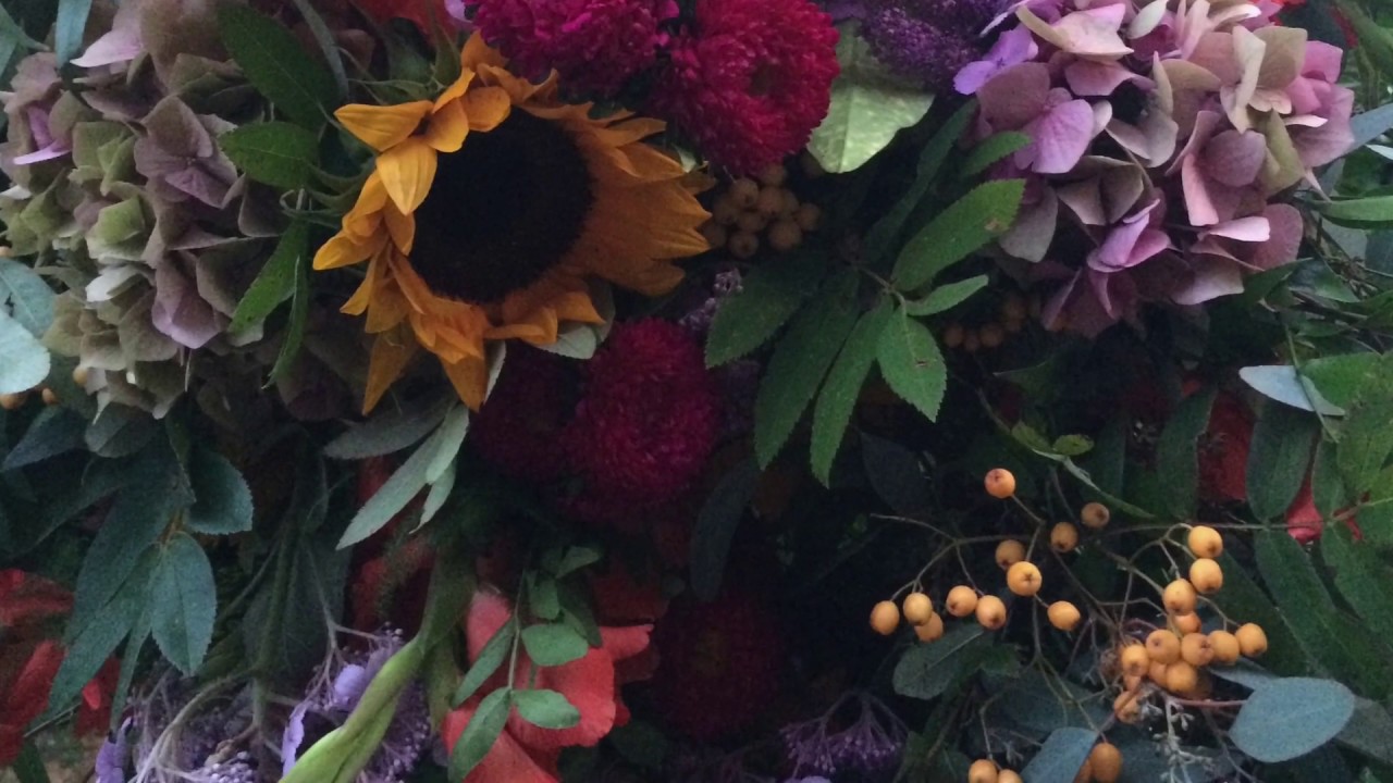 Floral pillar decoration - DIY