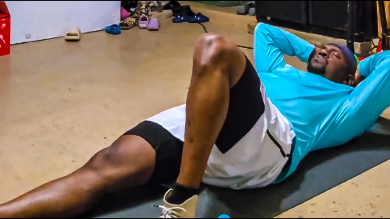 Cardio and Strength Combo Workout You Can Do at Home