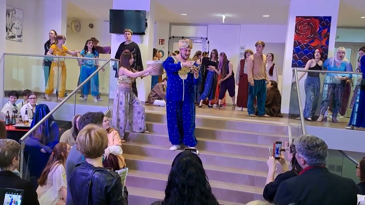 Die HLW Hollabrunn wird zum Broadway