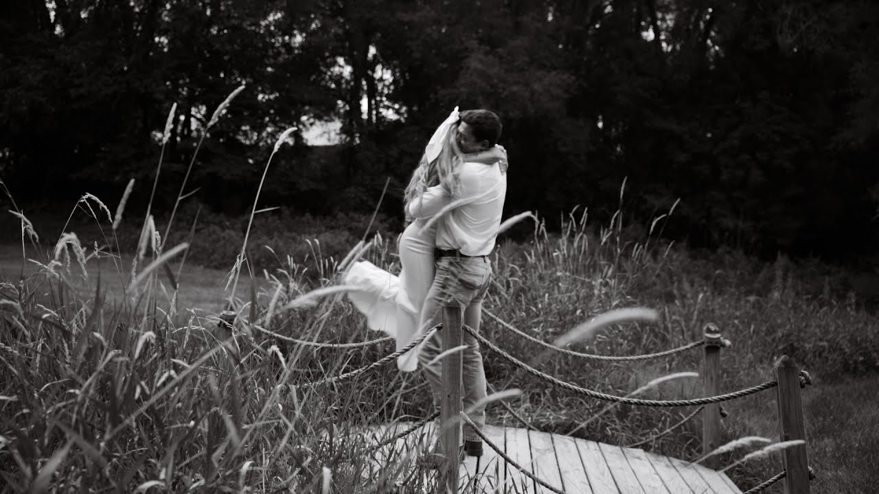 Alex + Emma | Wedding at the Howling Moon