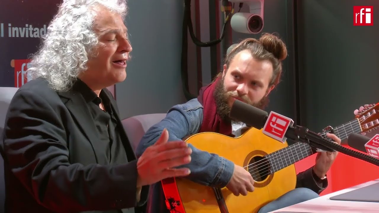 El cantaor Paco ‘El Lobo’ y el guitarrista flamenco Sangitananda 'live' en RFI