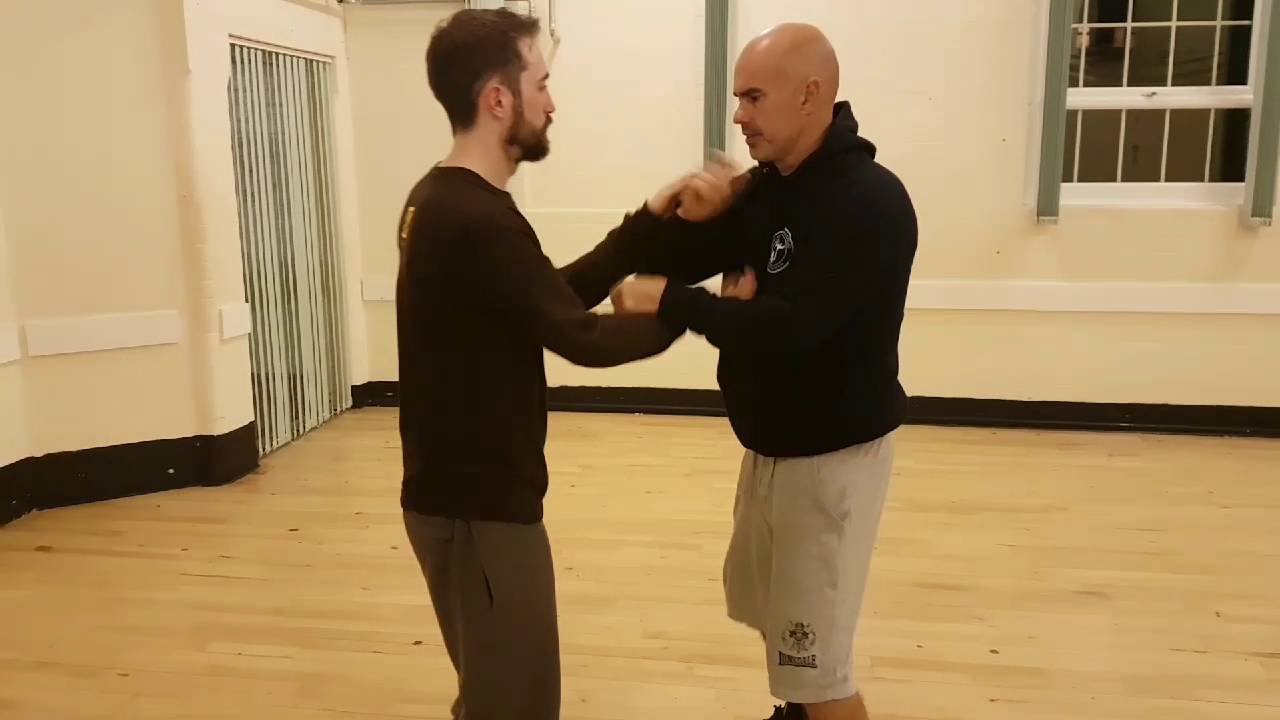 Monday Night Chi Sao - Gary Lam Wing Chun Nottingham, UK