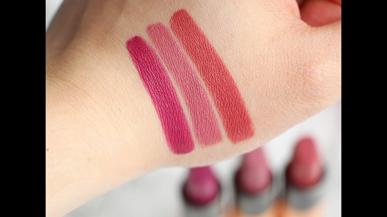 أرقام أحمر الشفاه لي ديتهم في جهازي