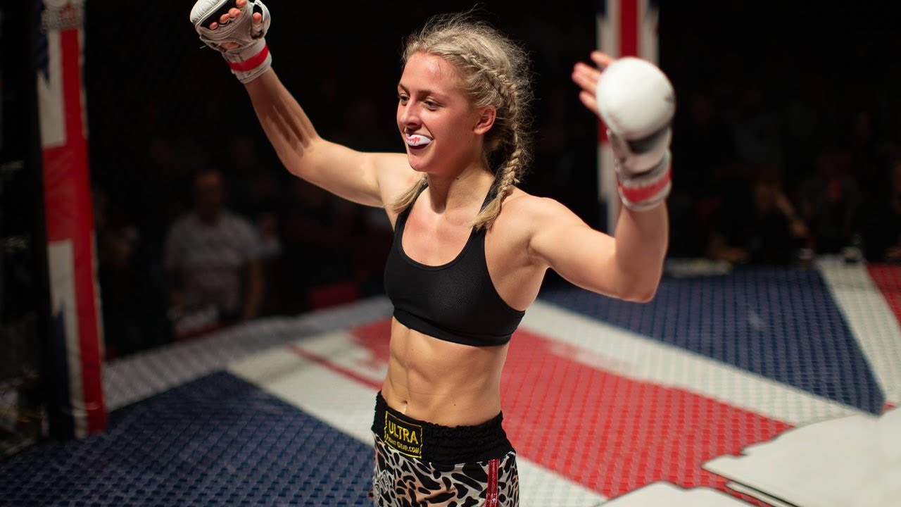 Dakota Ditcheva vs Leonora Silvia - UKFC 9