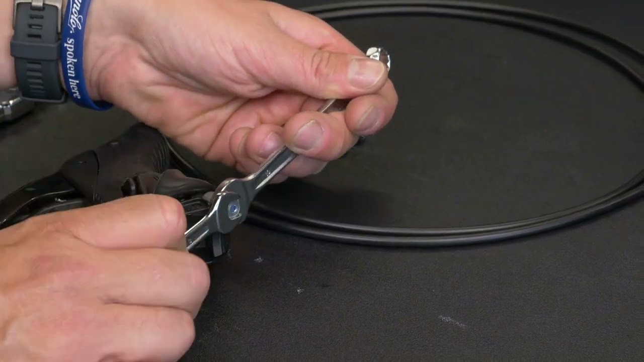 Campagnolo Super Record 13 - Remleiding aansluiten op Ergopower
