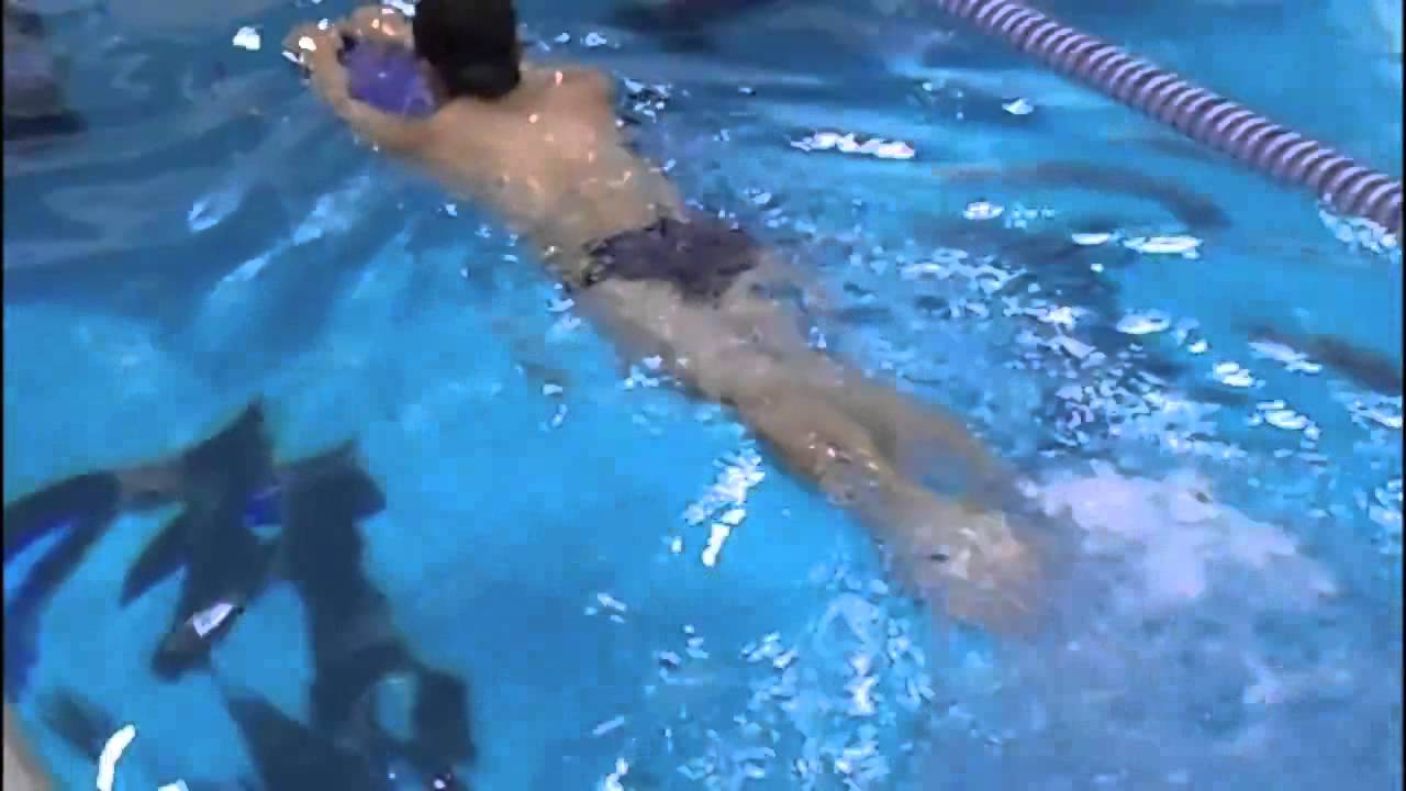 Demonstration of Proper Form for Freestyle Flutter Kick