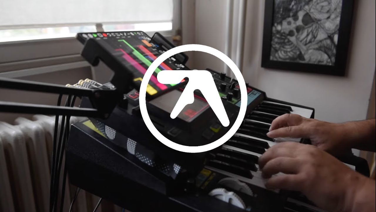 Aphex Twin, Tha - cover