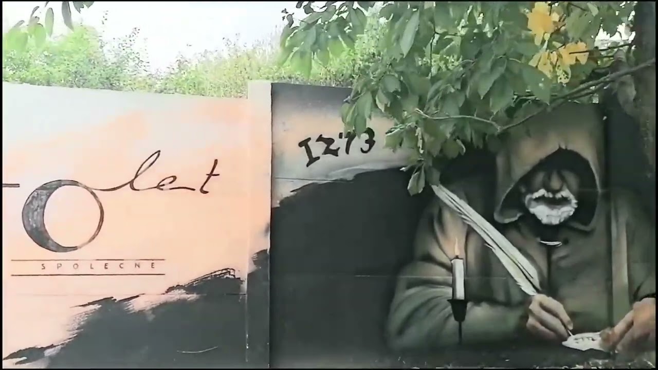 Chýně a zeď s historií 