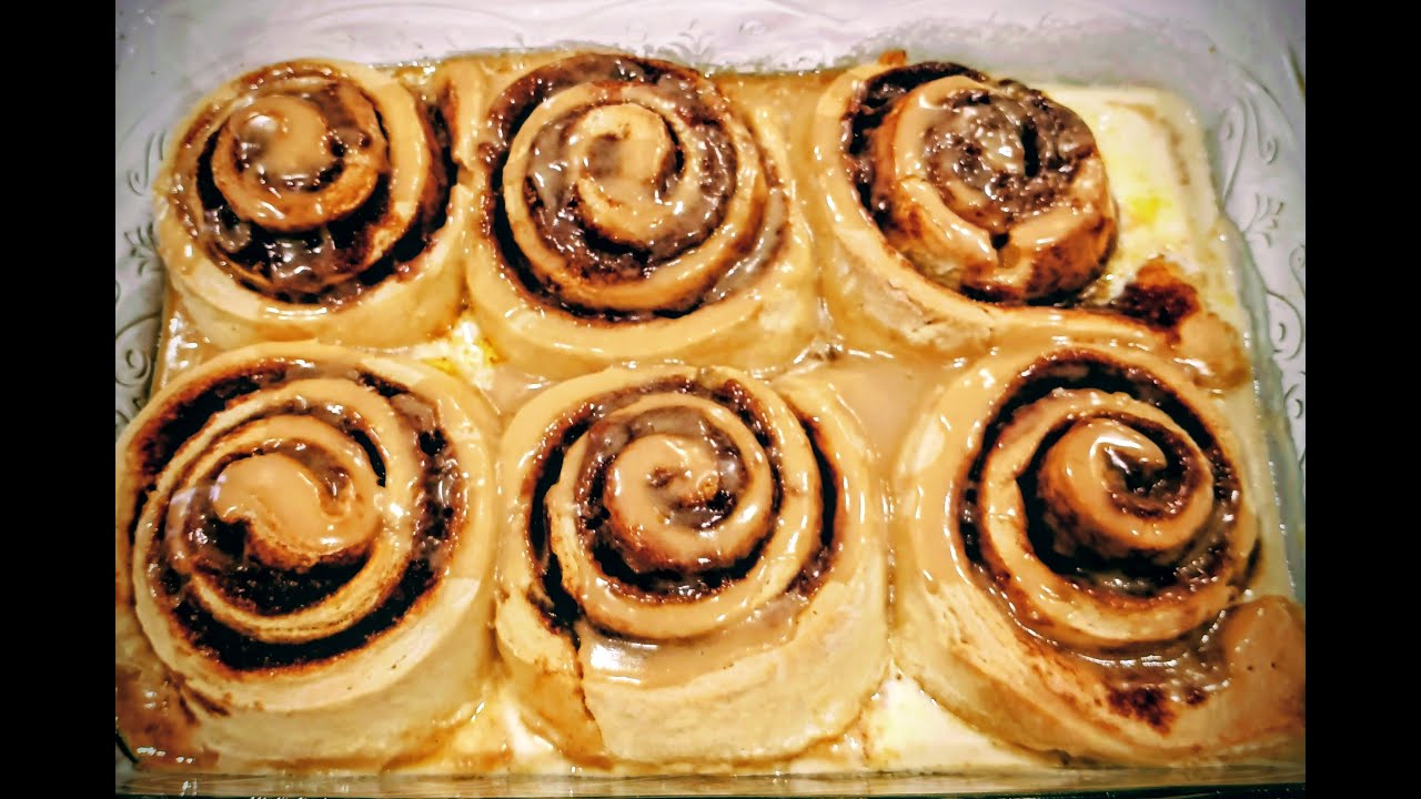 Cinnamon Rolls Delicious and Fluffy Easy to Make for Christmas morning