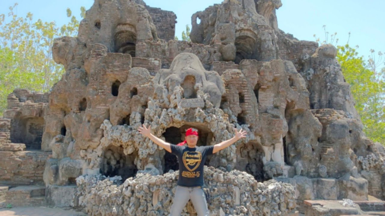 Wisata Goa Sunyaragi , Kec. Kesambi Kab. Cirebon  Jawa Barat Indonesia @asepharpani 
