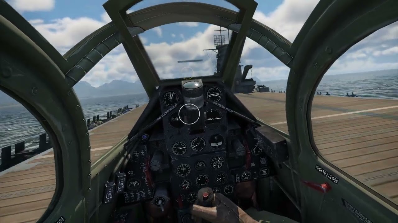 Landing VR PLANE on AIRCRAFT CARRIER - War Thunder