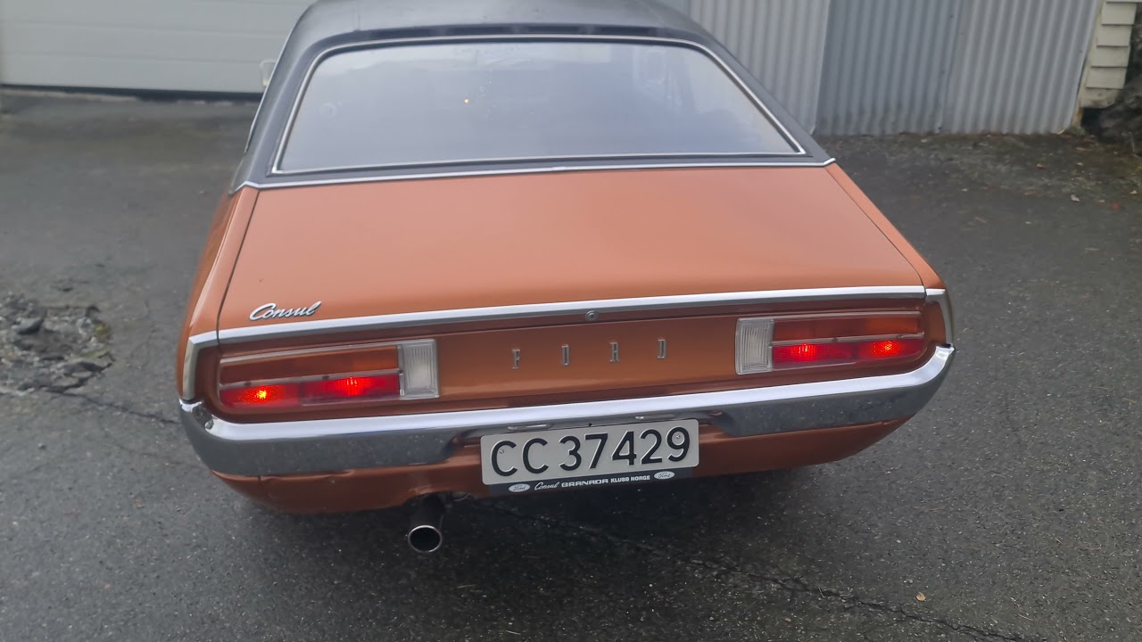 1973 Ford Consul Coupe Walk around and interior.