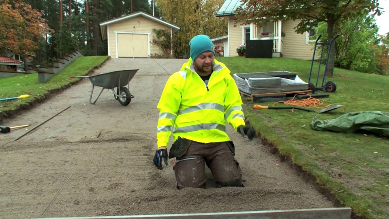 PRO VINKKI: Pihakivien asennushiekan tasoitus, K-rauta